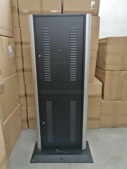Totem reklamowy, info kiosk cyfrowy 32"