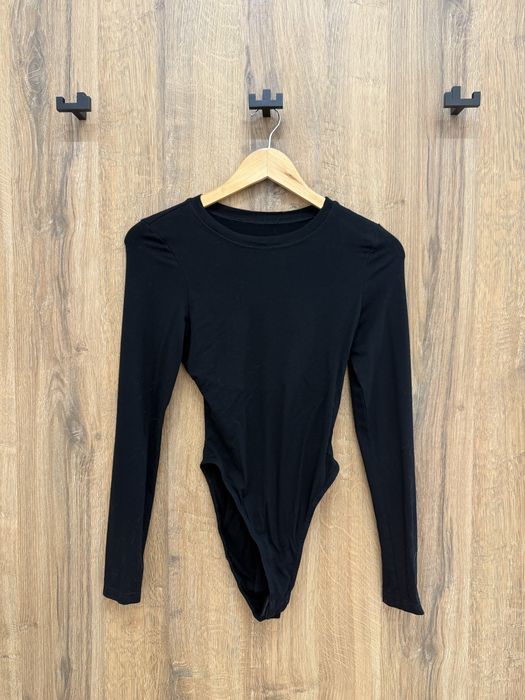 Чорне боді з довгим рукавом ONE BY ONE