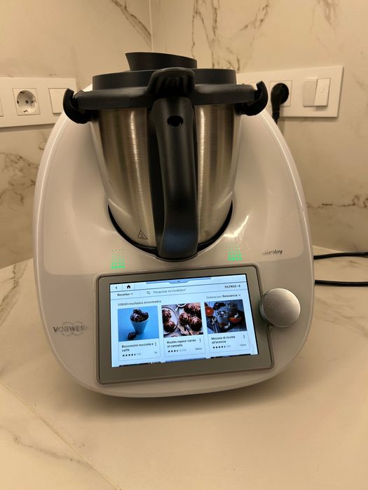 Vendo TM6 com 2 copos em ótimo estado