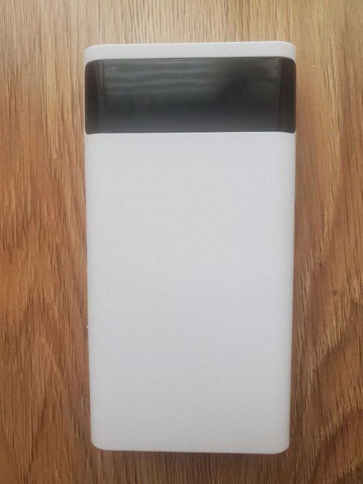 Продаю IPhone 6 + Power Bank новий 20000mAh + зарядне