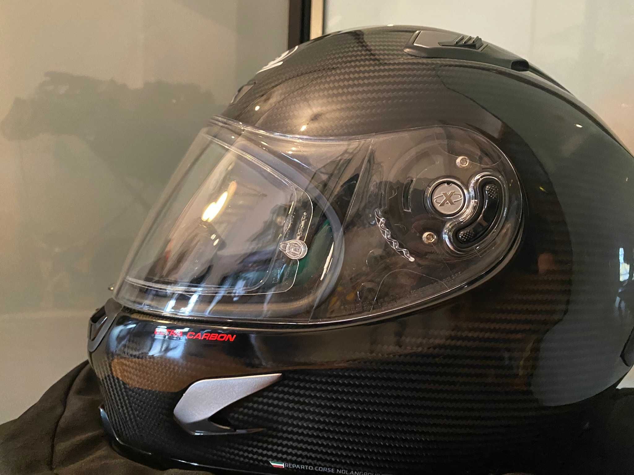 Capacete Nolan X-Lite Carbon X-803