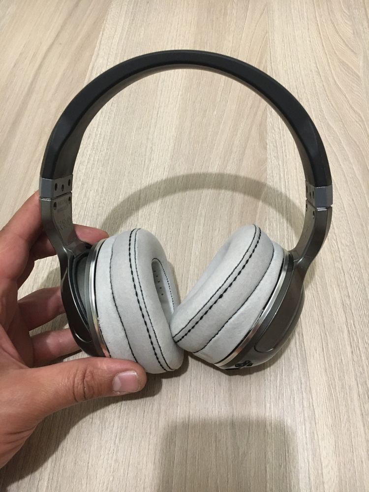 Бездротові накладні Bluetooth навушники Skullcandy Hesh 2