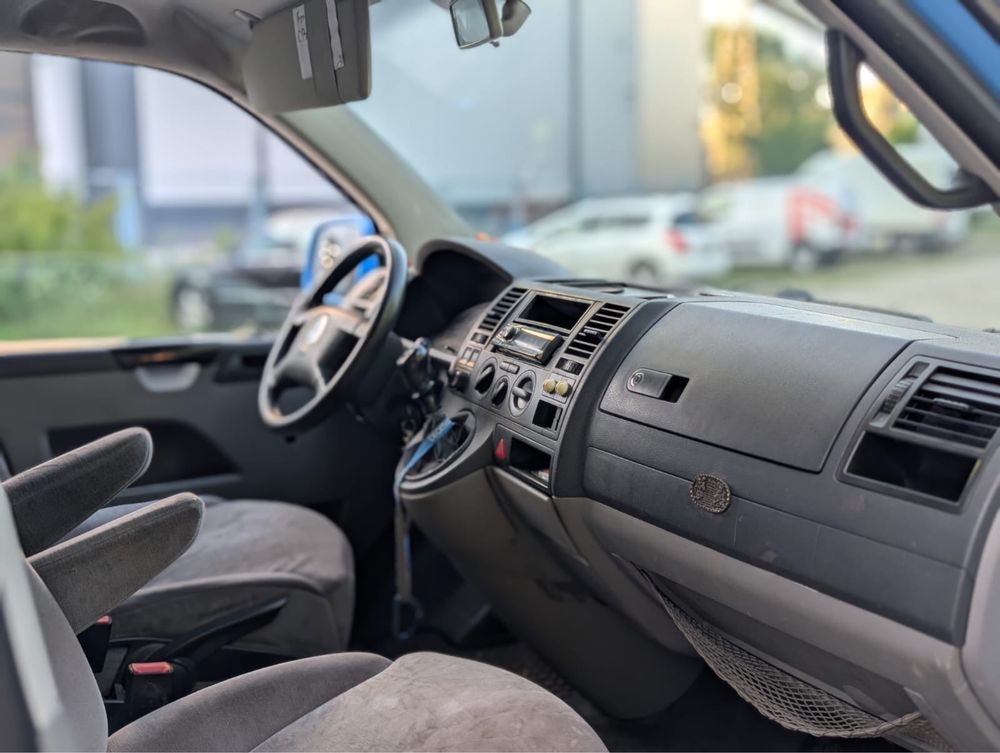 VW Transporter T5 1.9 TDI