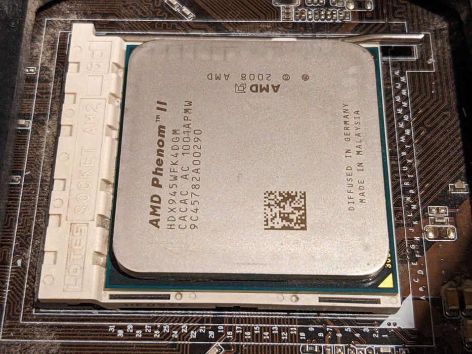 AMD Phenom II X4 945 3.0 GHz, Asus M4A78-AM, 2x2GB Kingston