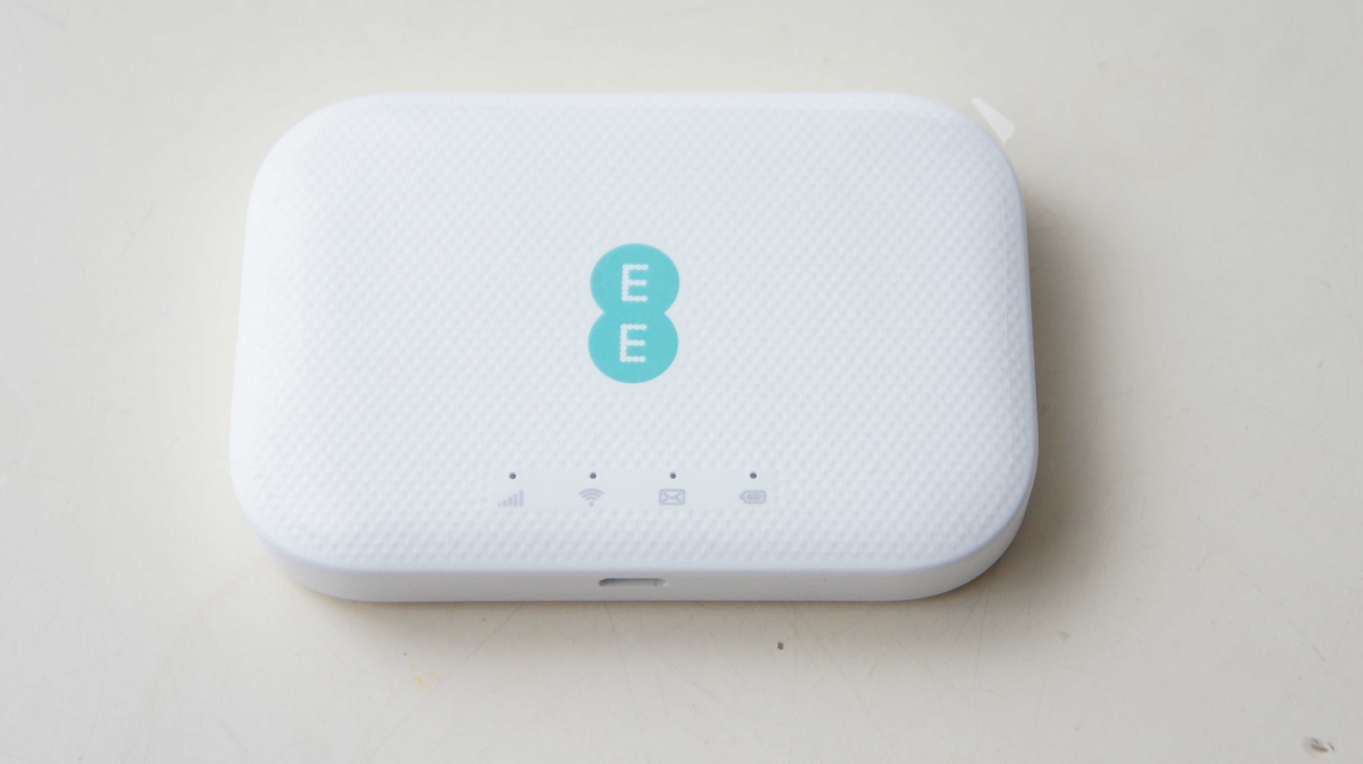 Modem router przenośny ALCATEL EE71 Mini Hub WiFi LTE