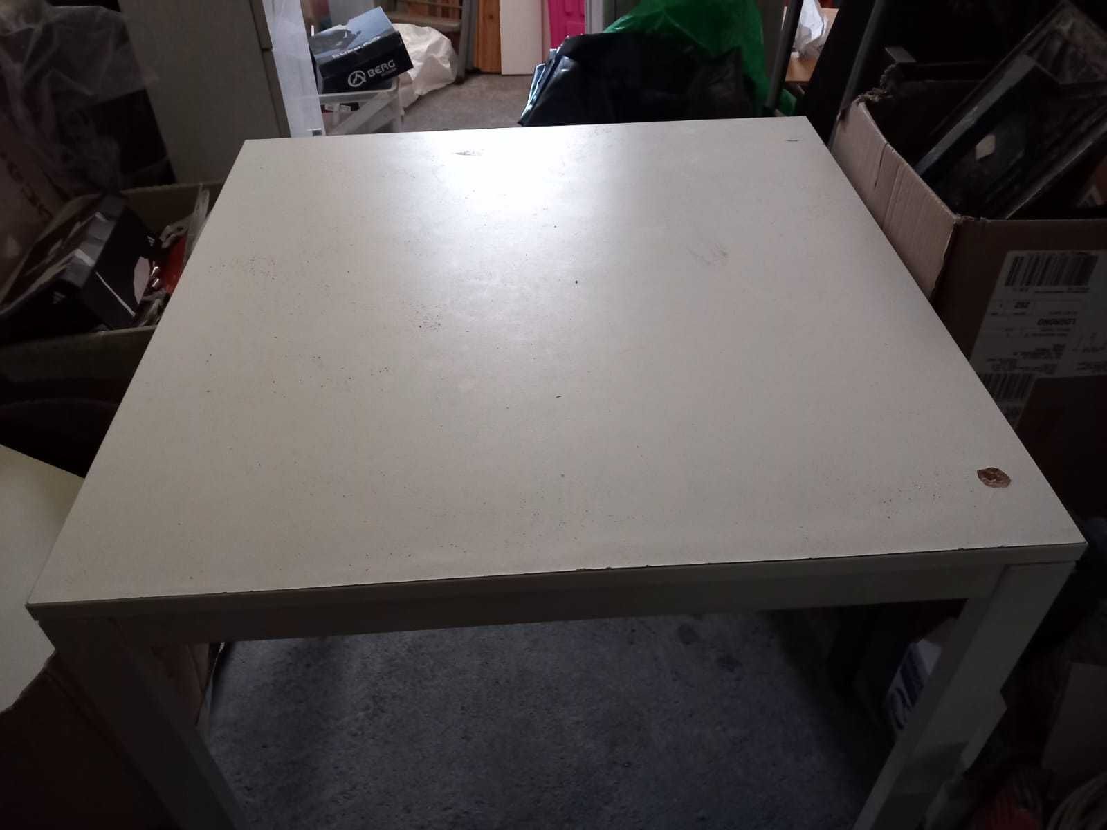 Mesa Branca do Ikea