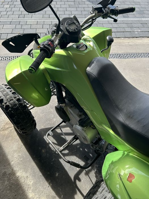 Quad 300cc z silnikiem Lucky star