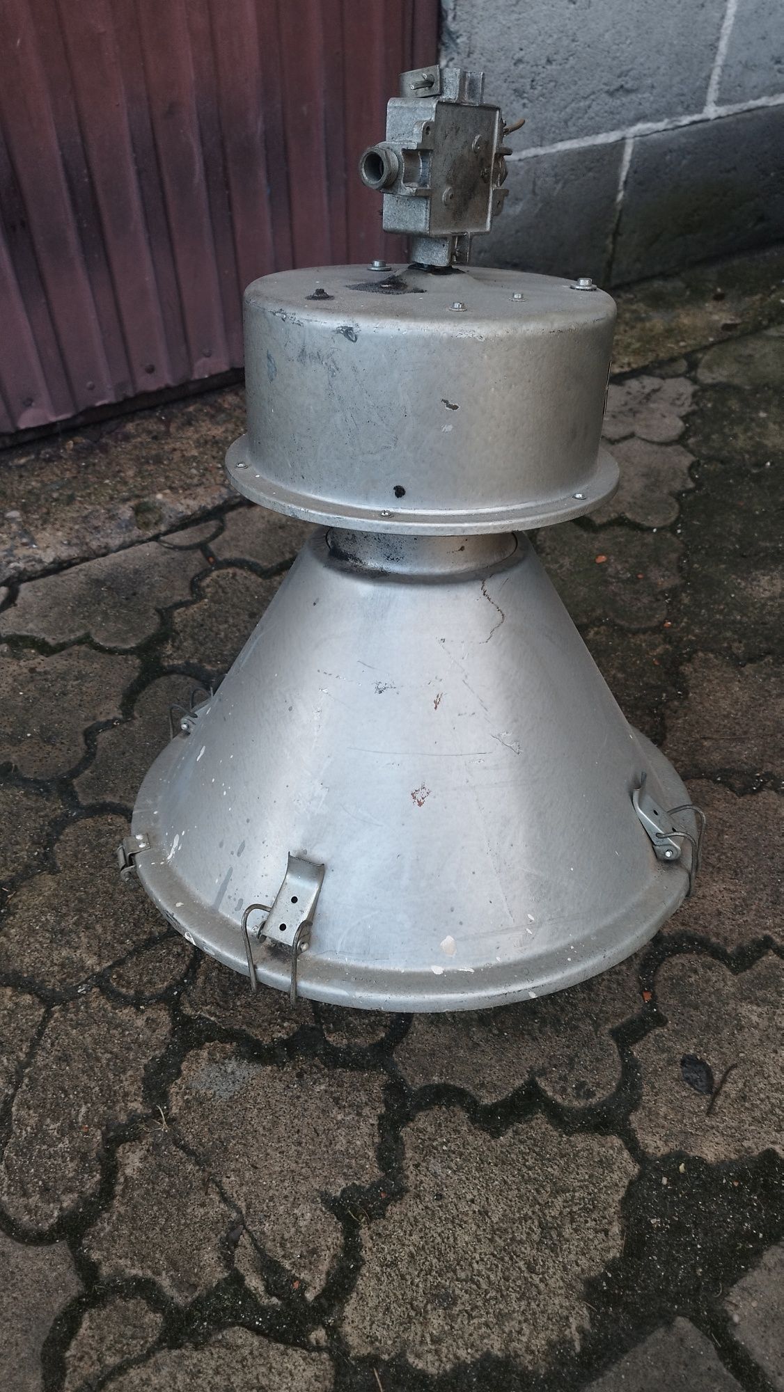 Stara lampa przemysłowa duża lampa PRL VINTAGE - Predom  Mesko - 1984r