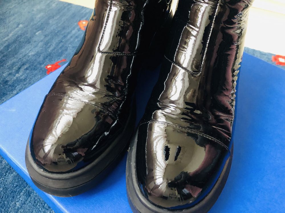 Stuart Weitzman botki