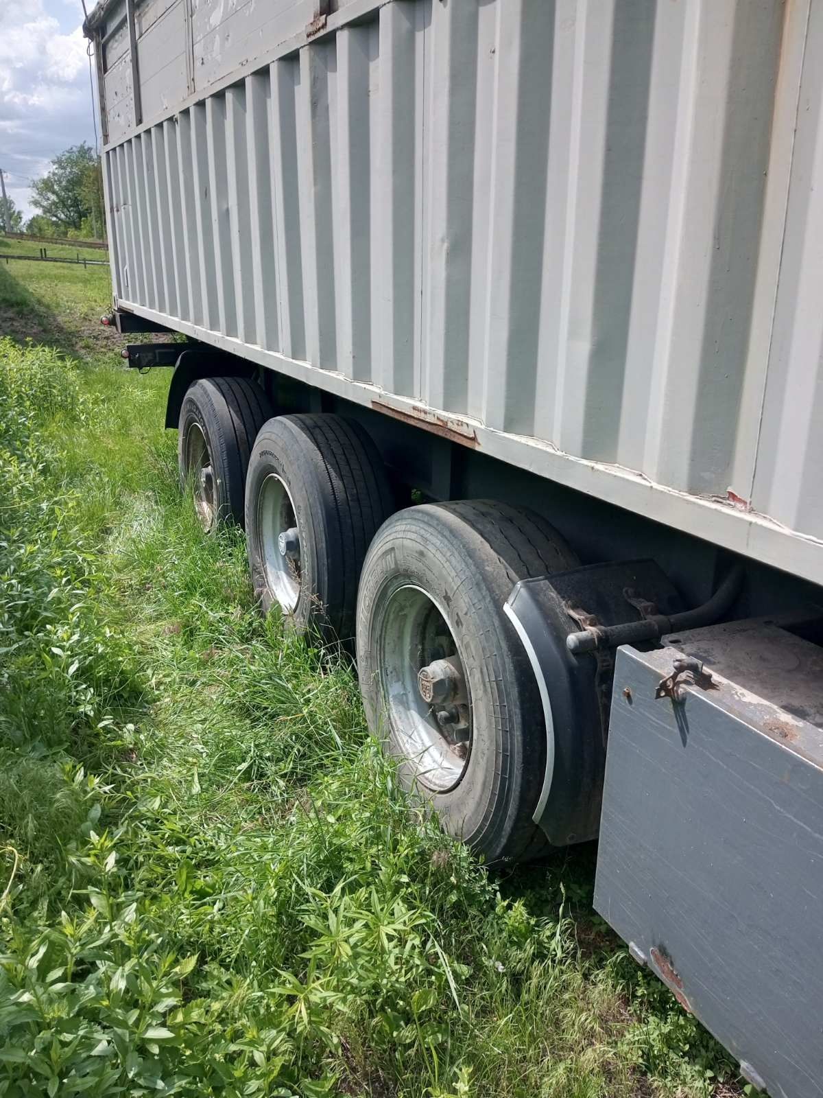 Продам напівпричіп