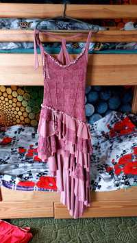 Сукня 46 розмір рожевого кольору