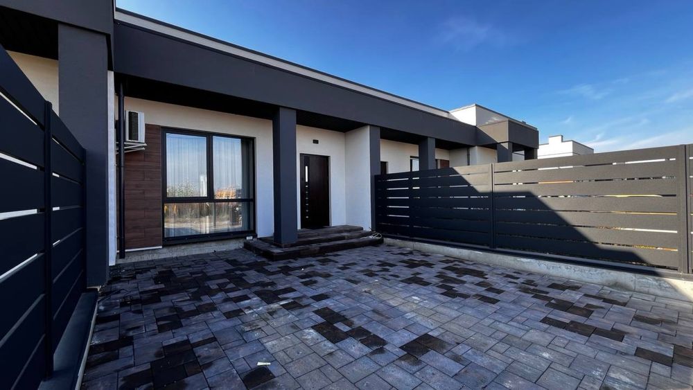 Продаж котедж 66м2, 1.7 соток земла. Р-н Льонокомбінат