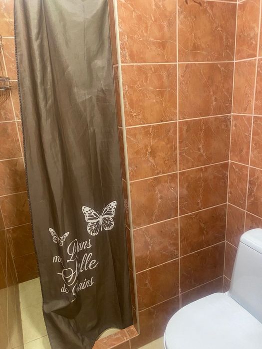 Аренда 3к дом центр города. Вверх Артёма