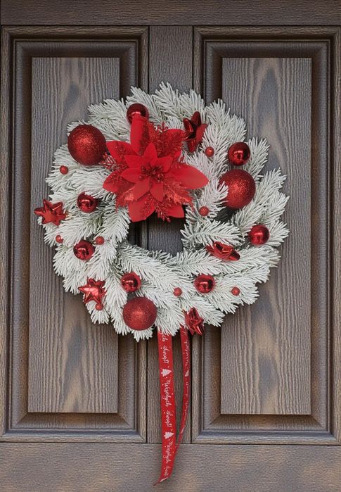 Wianek świąteczny sztuczny