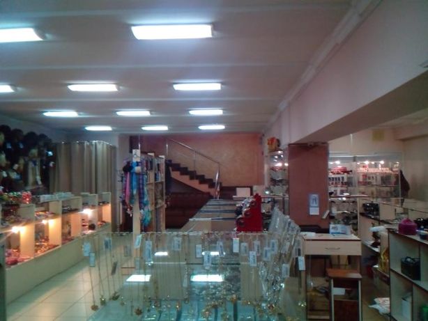 Продаж торгового приміщення (313 м2) в м.Івано-Франківськ, 260000$