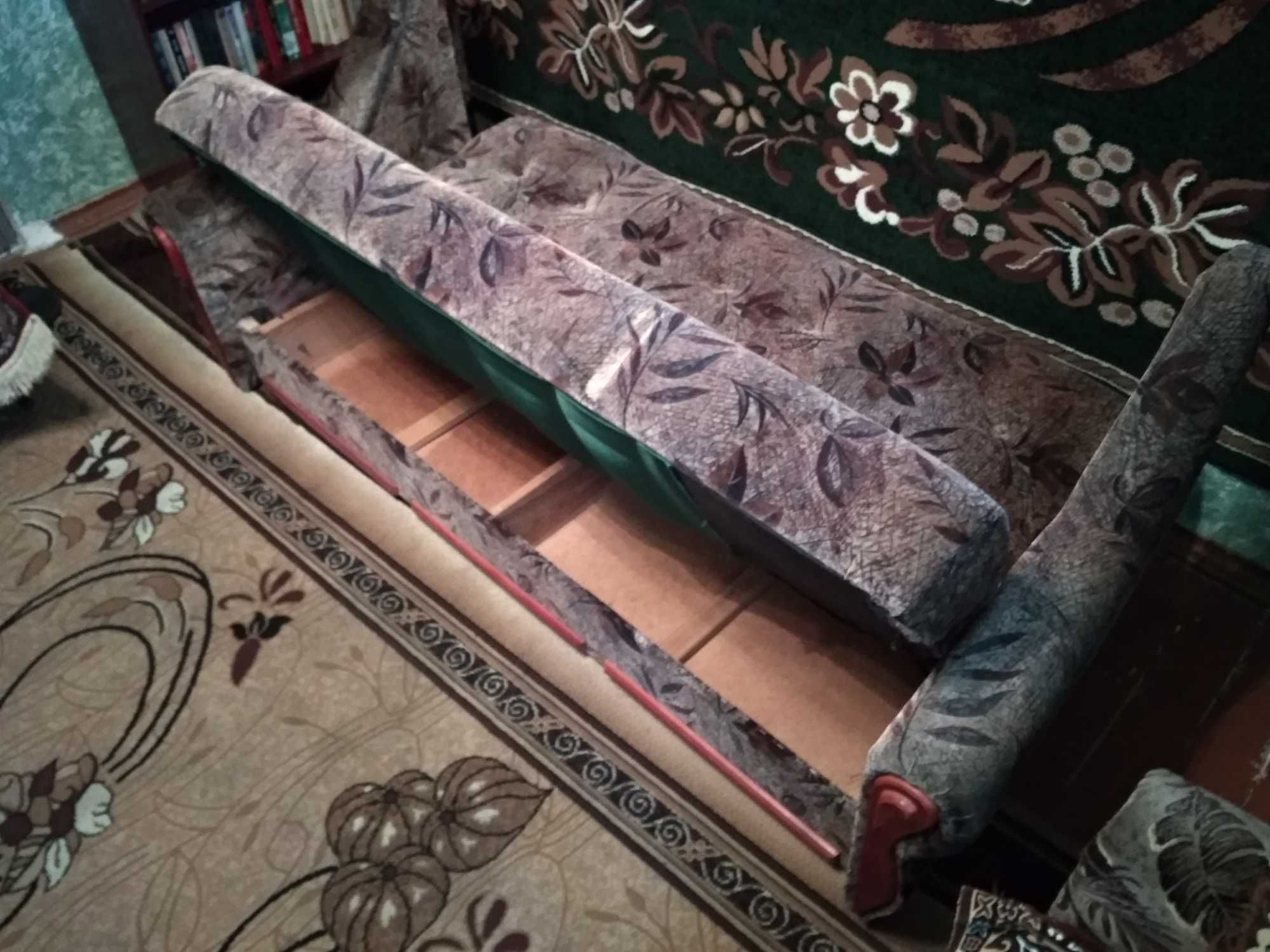 Диваны. Мебельная стенка. Кресло-кровать.