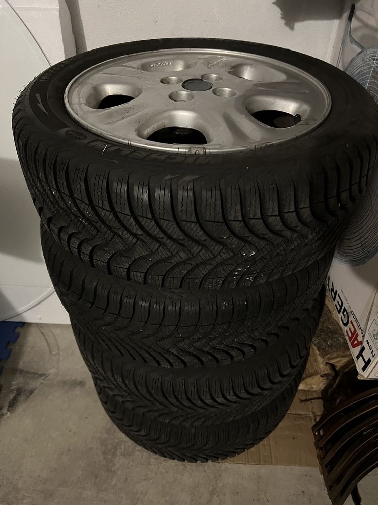 Rodas completas com pneus novos 185/55 R15