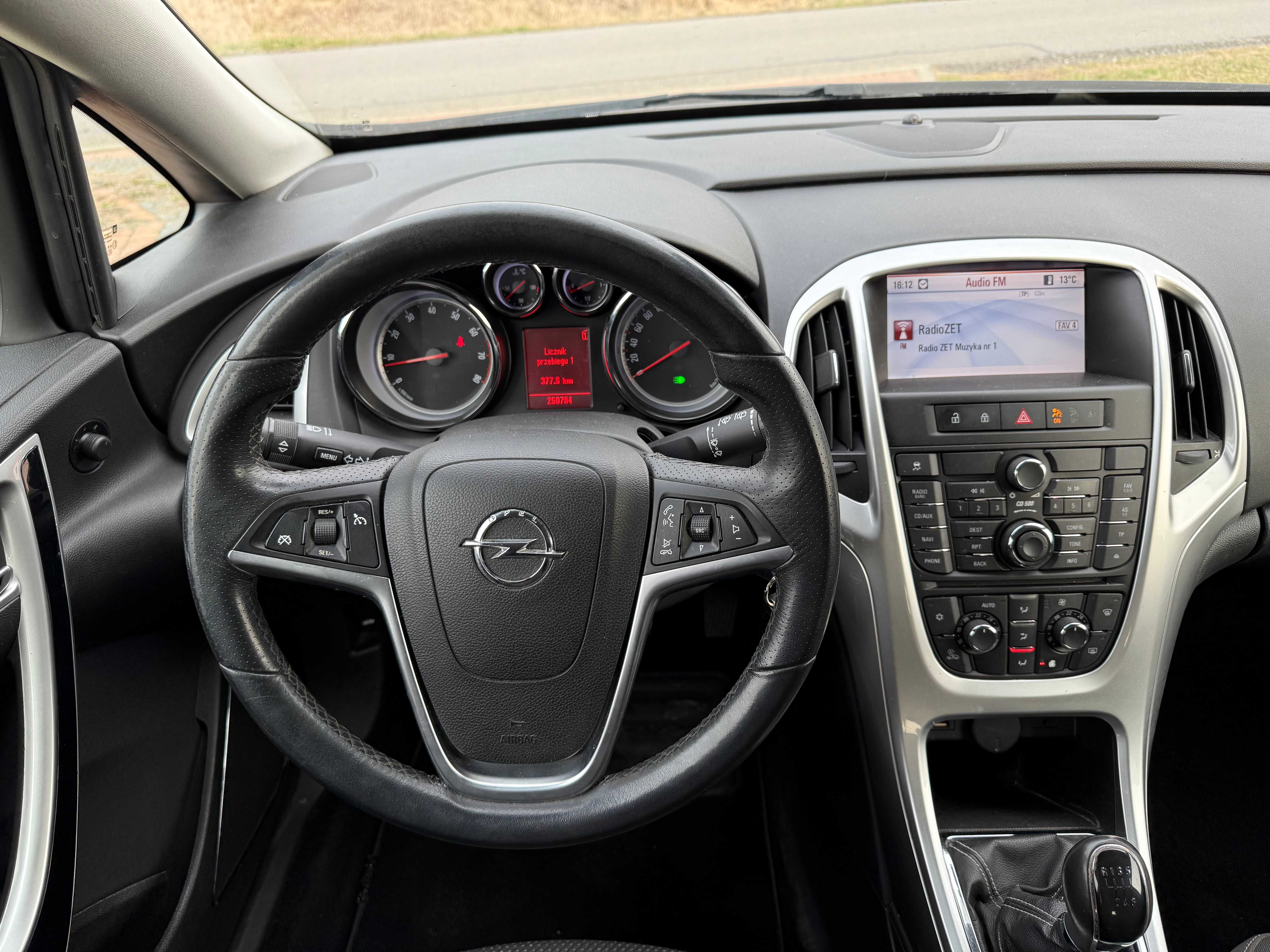 Opel Astra 1.4 turbo benzyna! bardzo ładny! Alu! Navi!