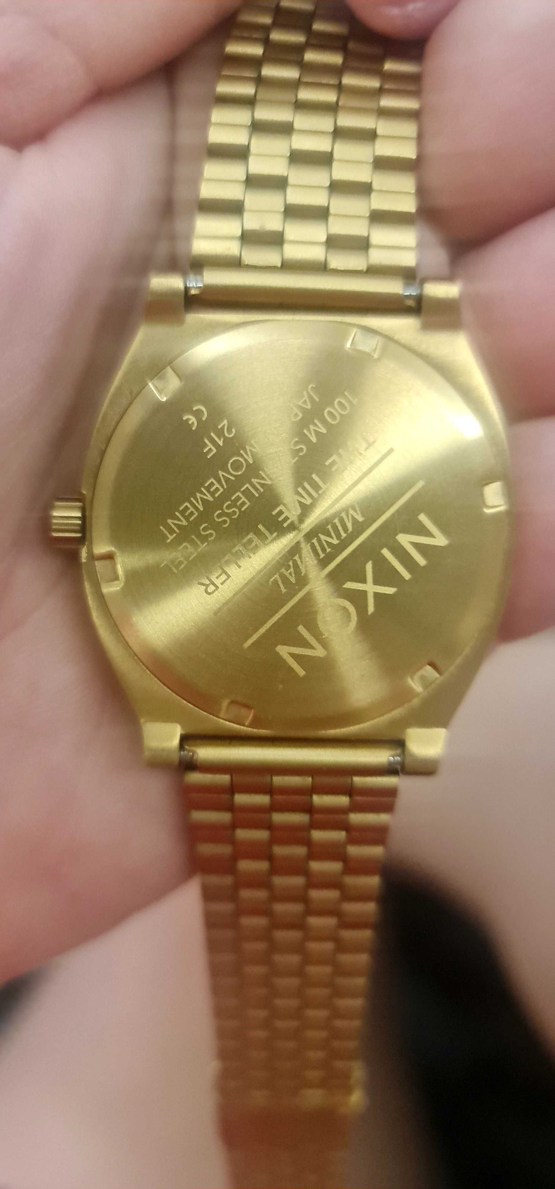 NIXON relogio novo