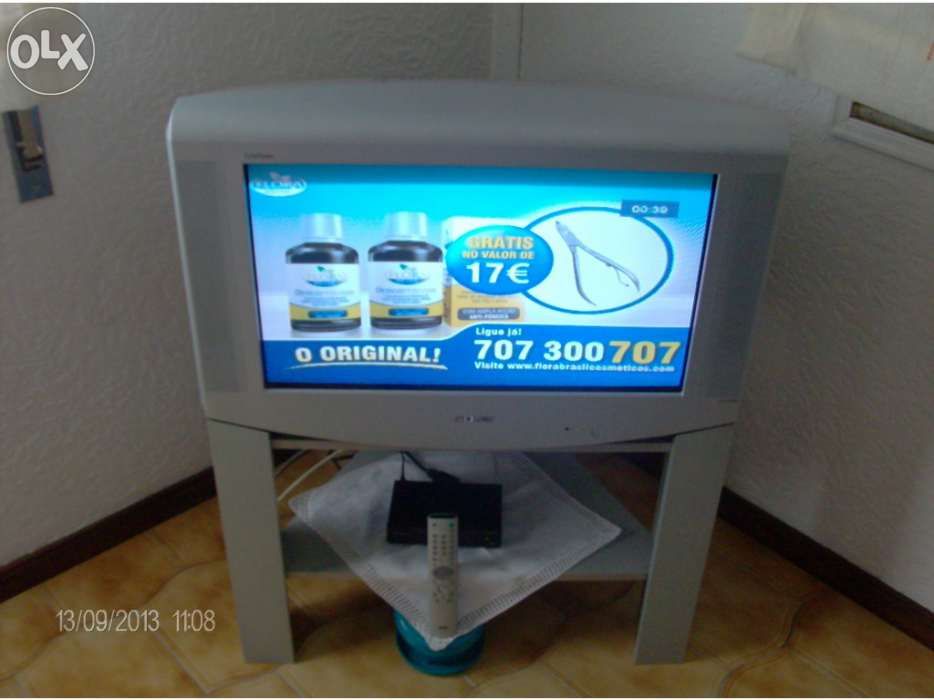 Tv sony triniton com movel