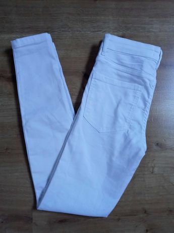 Białe spodnie Sinsay XS/34