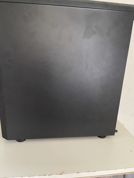 Torre gaming e teclado razer com rato