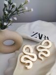 Efektowne złote kolczyki ZARA wężowe z Zary modne