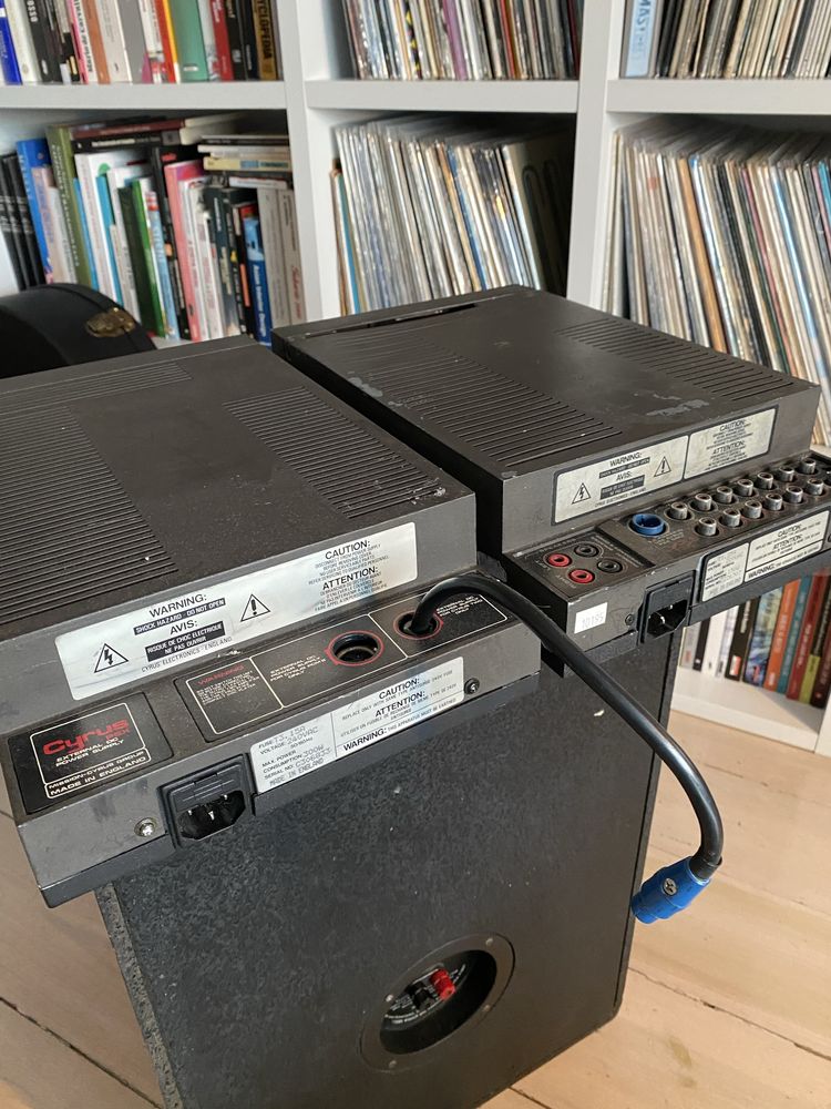 Aplificador Cyrus Mission II + psx power supply