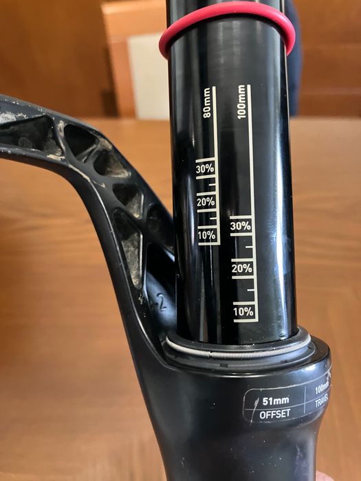 Rock Shox Reba RL 29 100mm Boost - revisão acabada de fazer
