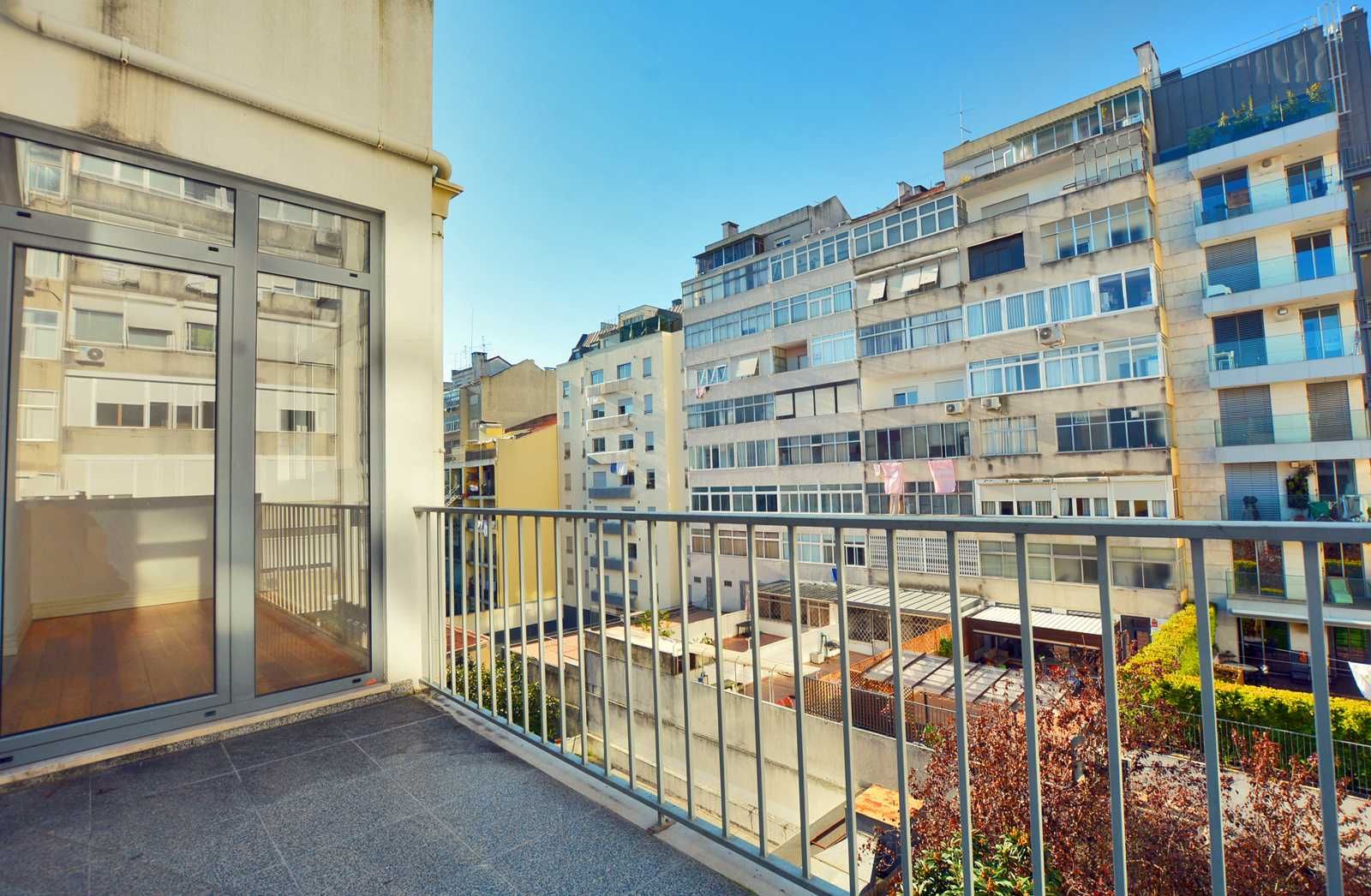 Quarto com varanda - centro de Lisboa