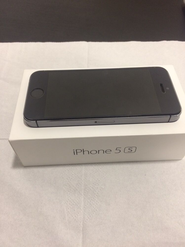 IPhone 5s 16gb space gray desbloqueado