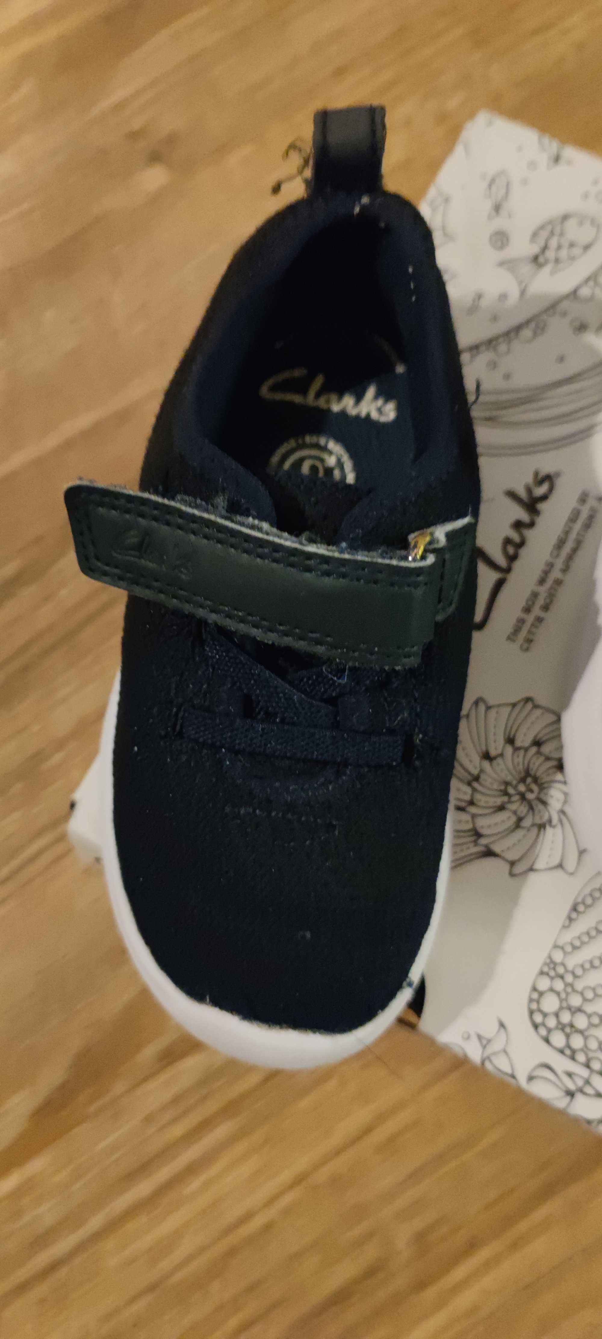 Dziecięce sneakersy Clarks granat rozmiar 24