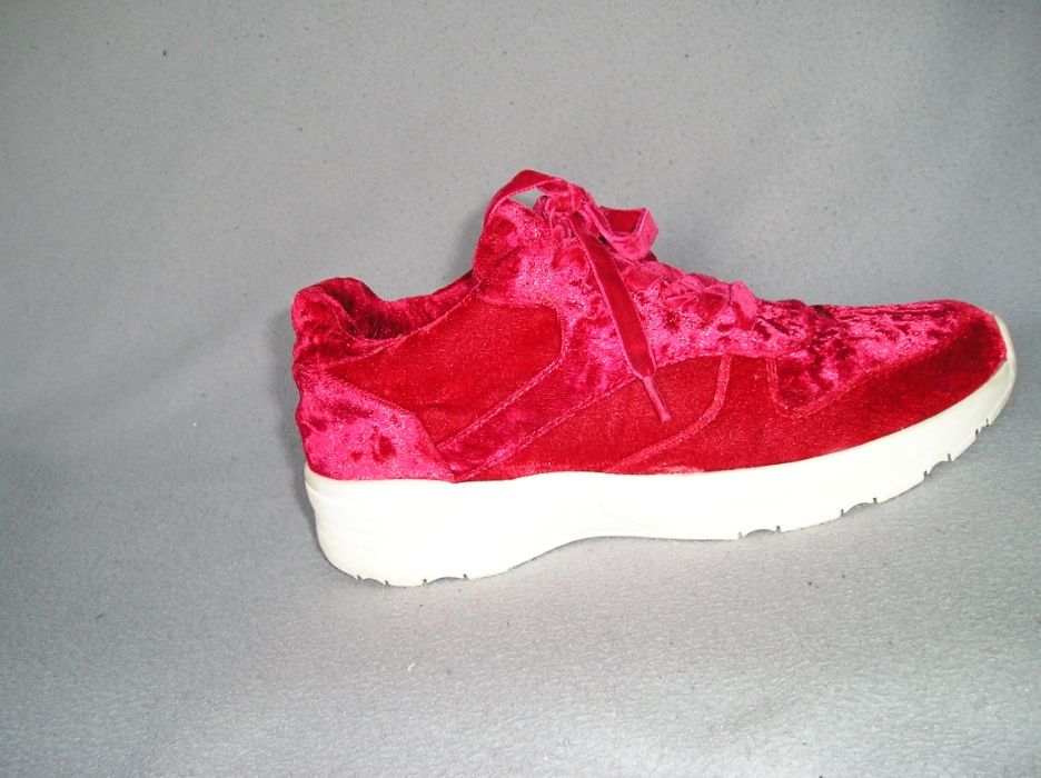 Buty sneakers typu adidas damskie czerwone welurowe rozm. 38 Pozna
