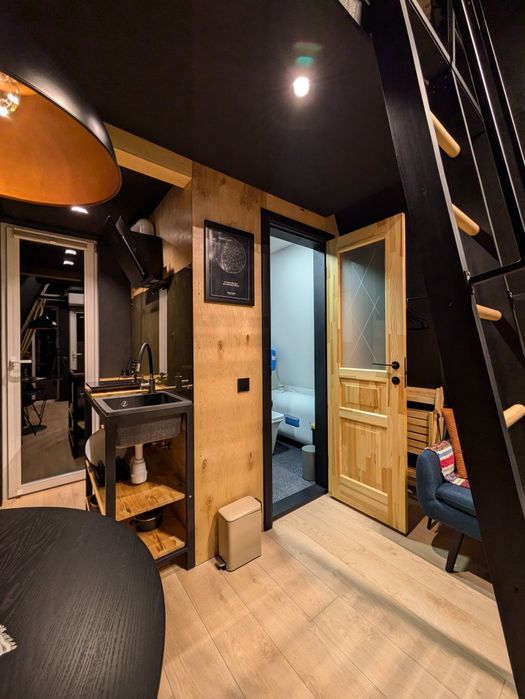 Будиночок A-frame з басейном в центрі Славська