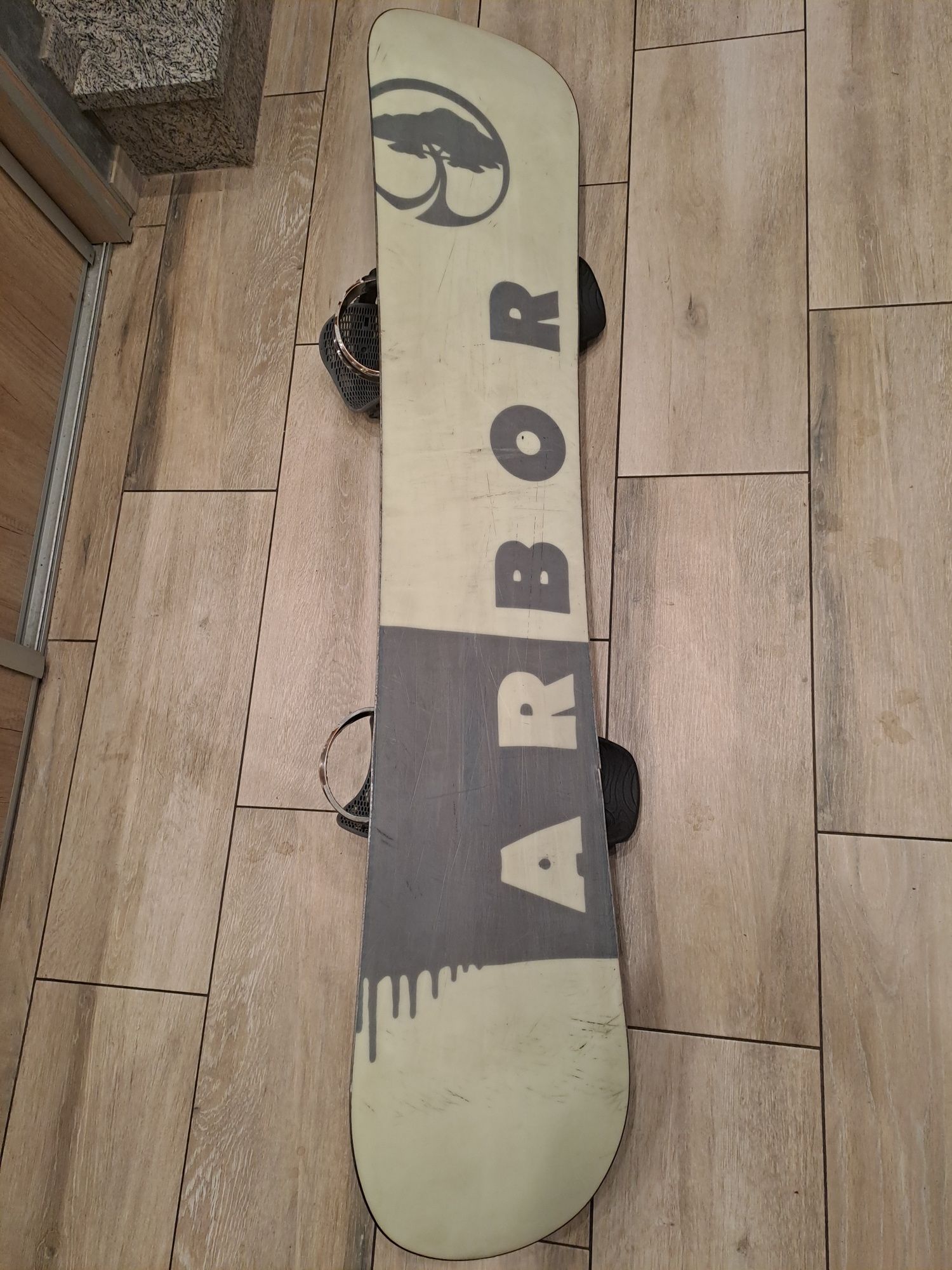 Snowboard deska snowboardowa Arbor 155 cm