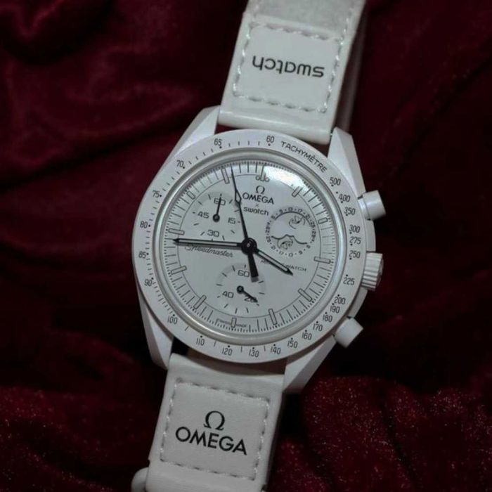 Omega Swatch Biały Snoopy SO33W700 - używany, ładny bez wad