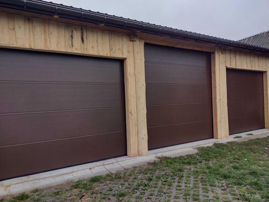 Brama garażowa segmentowa FAKRO 2750X2125 BRĄZ , BIAŁA, ANTRACYT