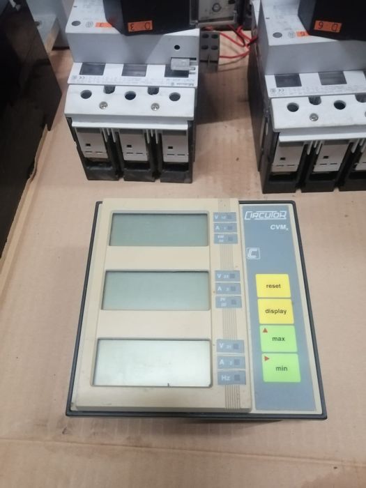 Disjuntores elétricos