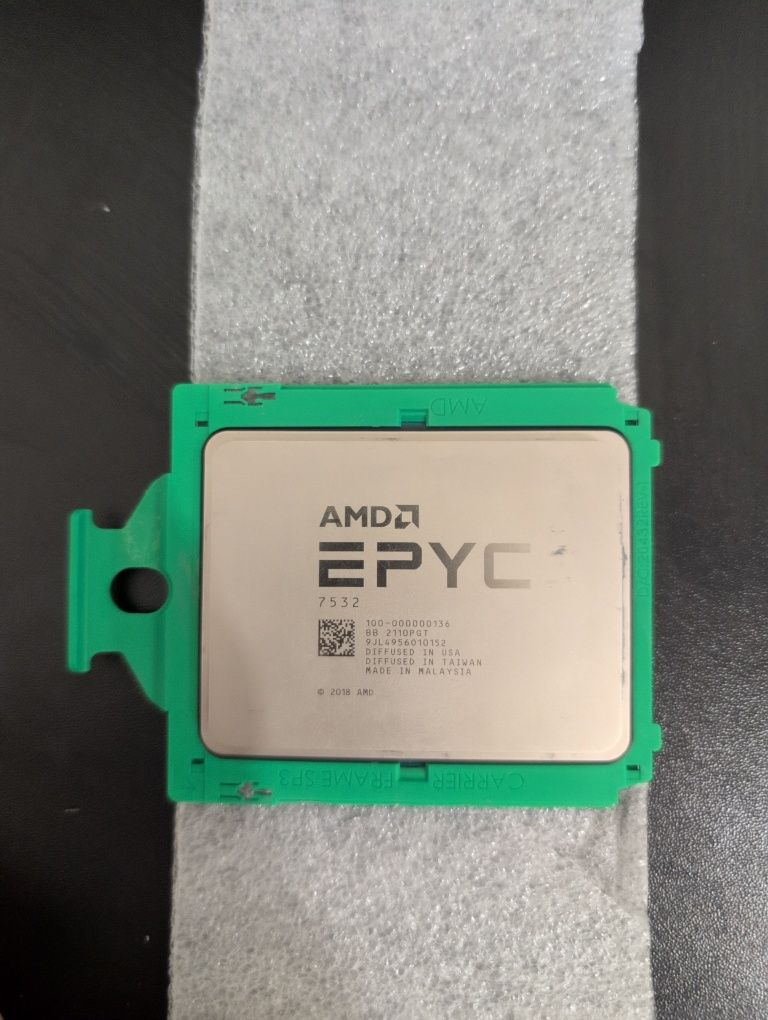 Процессор AMD EPYC 7532  32/64 , AI,LLM,Olama,Proxmox