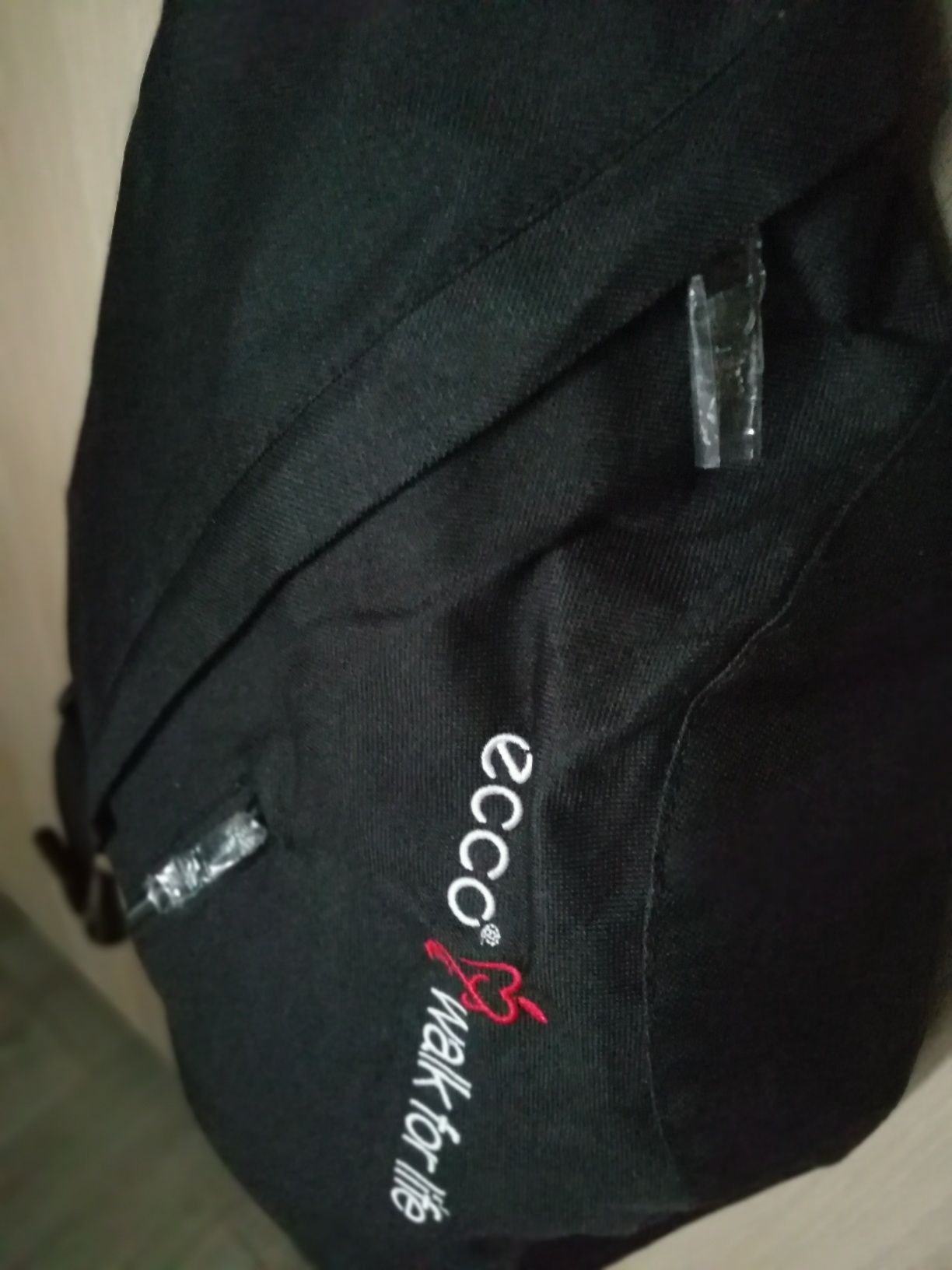 ECCO czarny plecak na jedno ramię