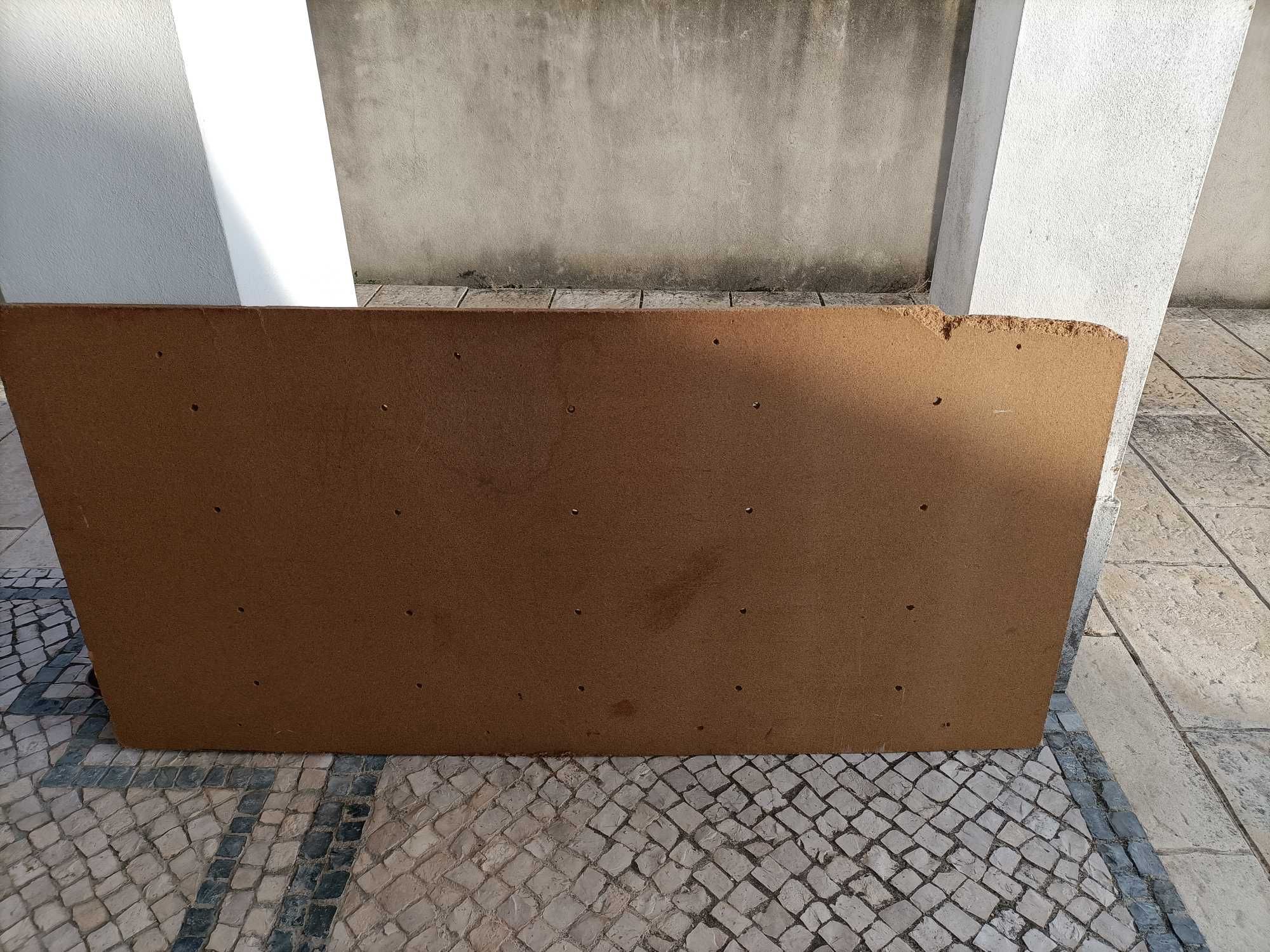 Cama individual com estrado e colchão