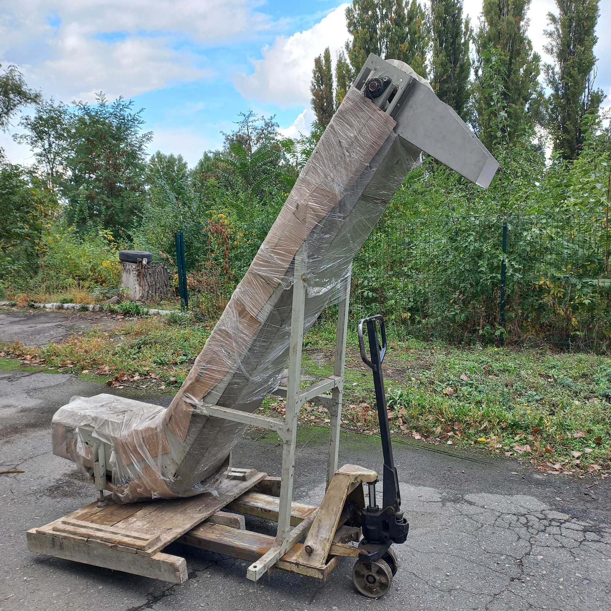 Транспортер загрузочный, подающий