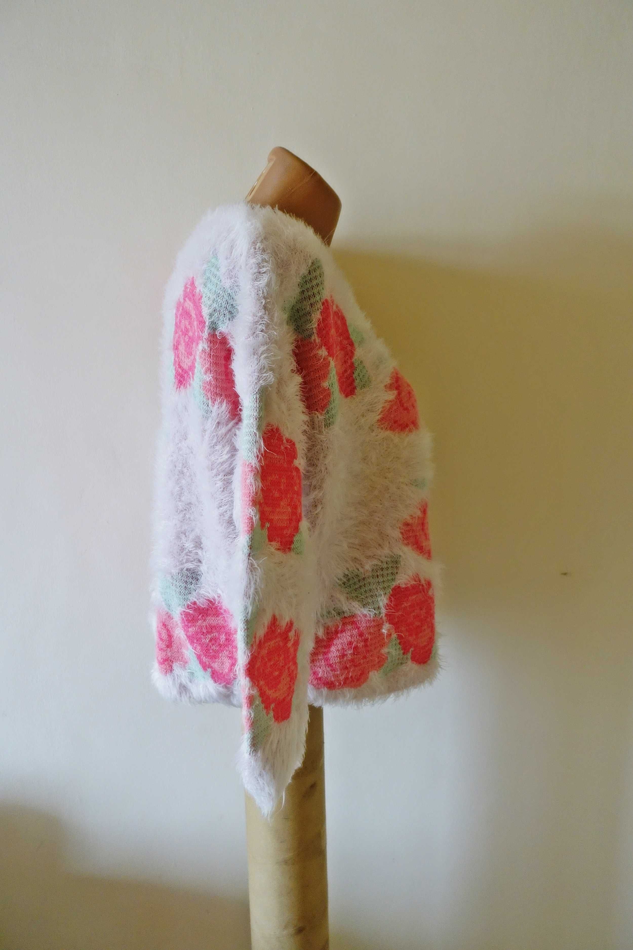 Sweter damski kolorowy typu włochacz 40/42.