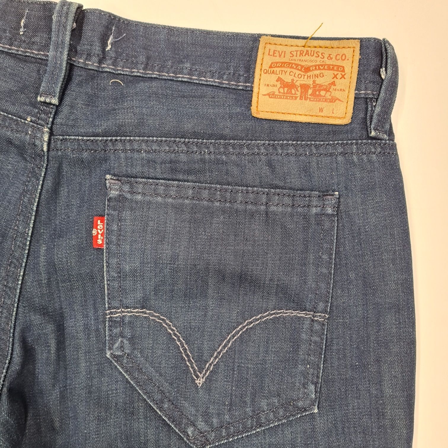 Granatowe jeansy Levis 491 slim fit 
Spodnie w bardzo dobrej kon