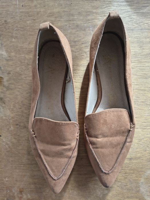 Sabrina/sapatilha usada