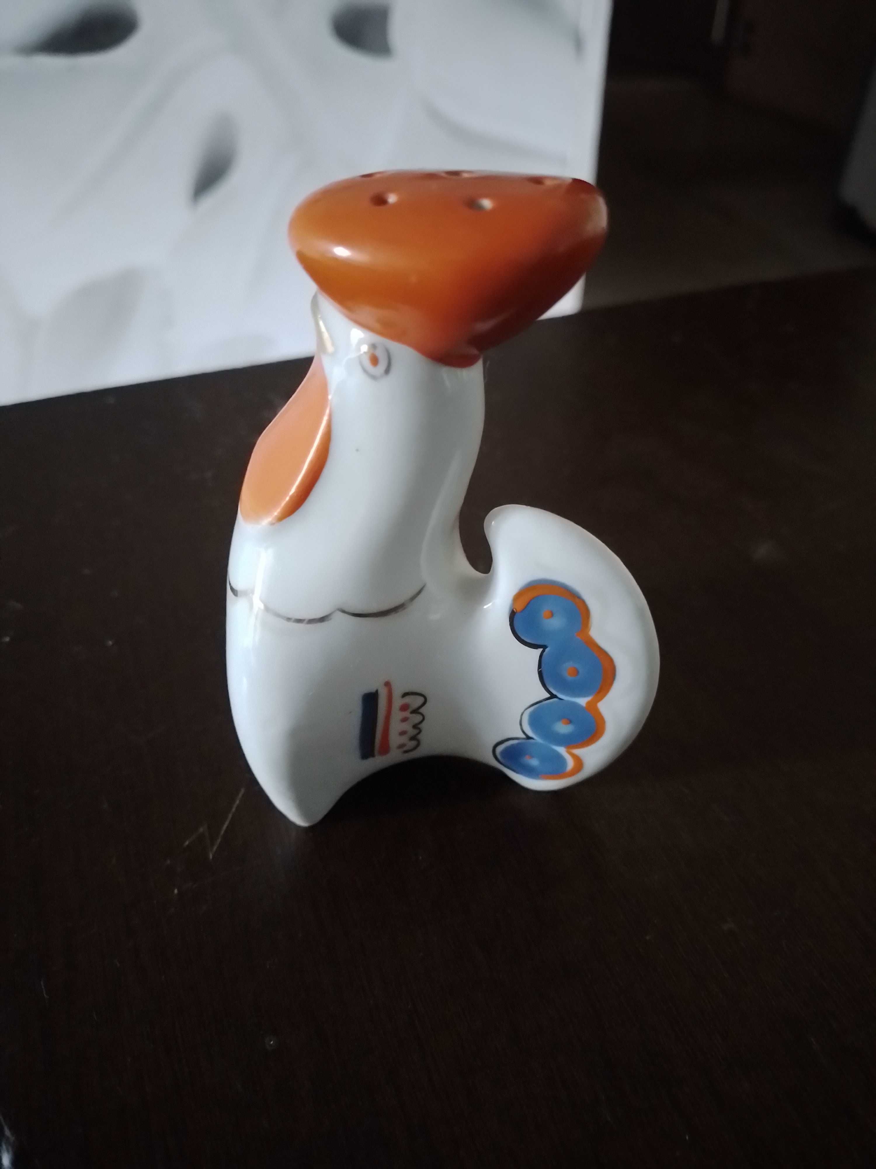 Милая совецкая фигурка.