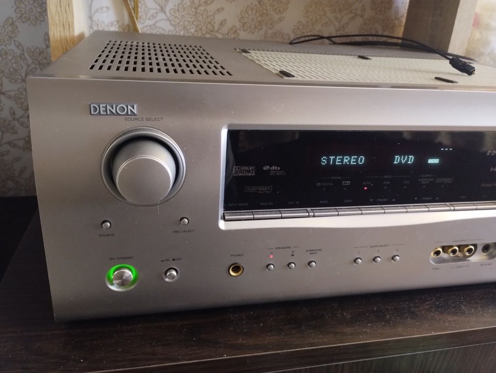 Denon AVR 1508 в дуже гарному стані. 7.1 по 110 Вт. Пульт