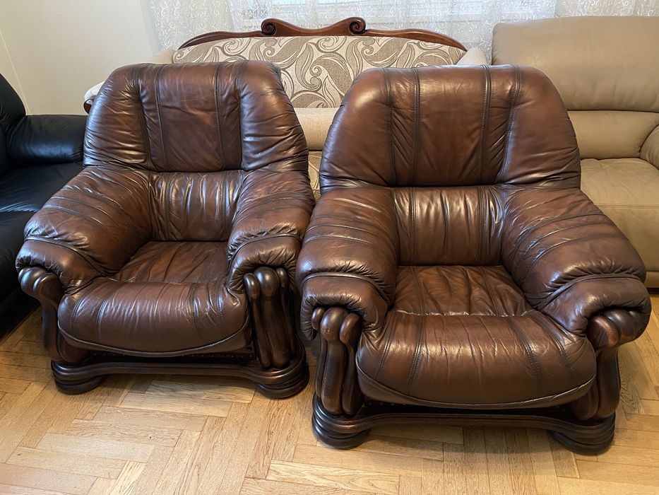 Шкіряний диван 3 місний +2 крісла
