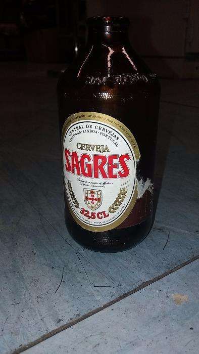 Garrafa de Cerveja Sagres de 32,5 CL