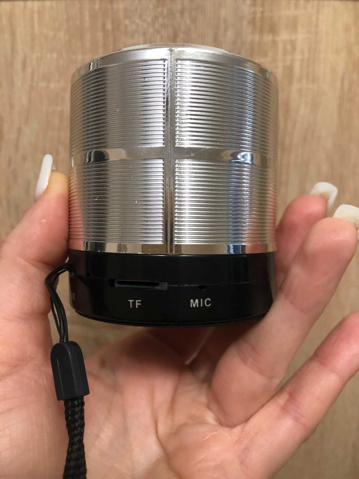 Портативна колонка Bluetooth Нова